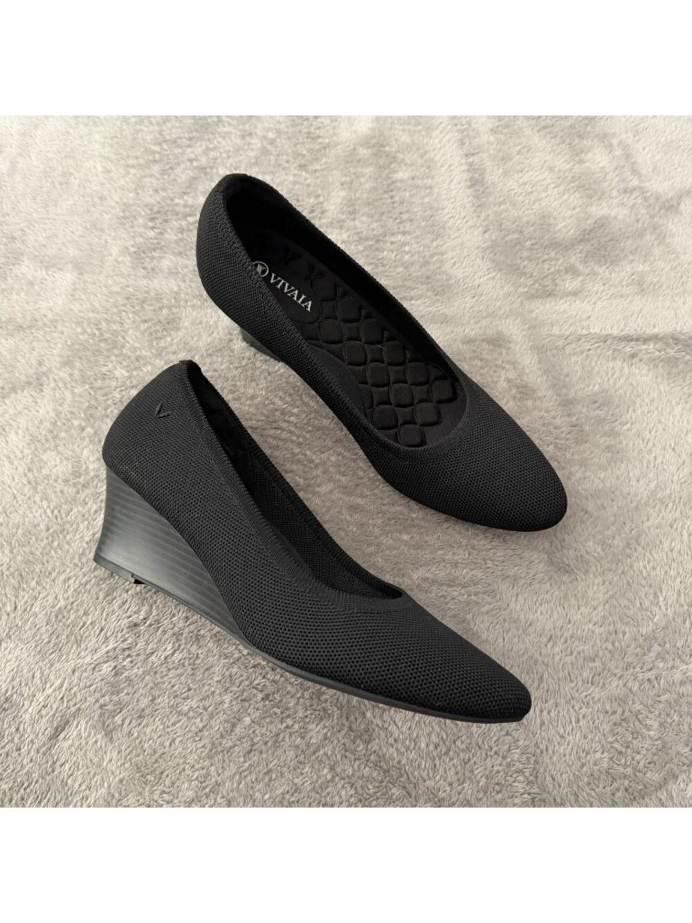 Vivaia Black Wedge Almond Toe Shoes Womens 39.5 US 8.5 Slip On Comfort